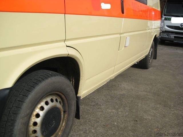 Samochód strażacki VOLKSWAGEN T4 TDI syncro LR Einsatzfz. 6 Sitzer *48.000 KM*