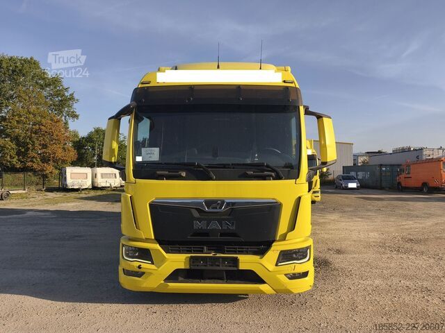 čemodāns MAN TGL 8.220 4x2 Euro 6D Möbel Koffer AHK Treppe (43)