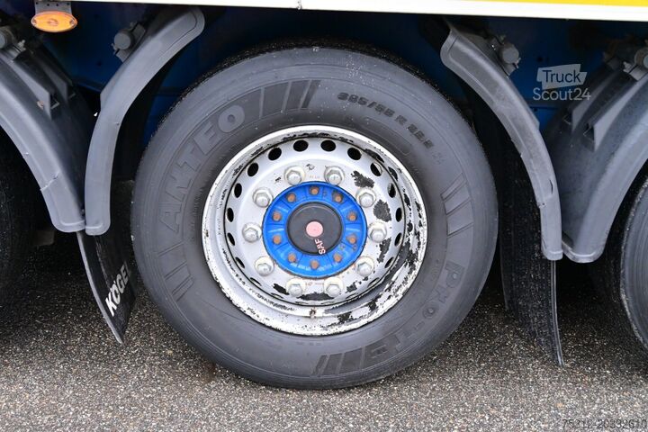 Semitrailer Koegel S24 Carrier Vector 1950 MT Bi-Temperatur LBW