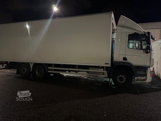 стандартен влекач Daf CF 320