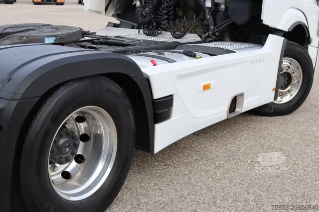 Štandardný ťahač Mercedes-Benz Actros 1851 LS
