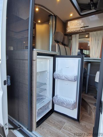 Camping-car PÖSSL Roadstar 600 L Automat Aufstelldach Modell 2026