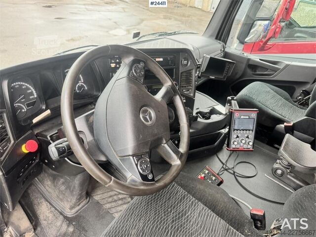 System med krokarm Mercedes-Benz Arocs 3258 Tridem Snow Plough-Equipped Hooklift Tr