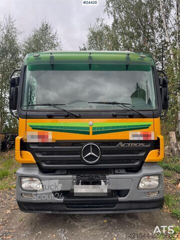 Kranbil Mercedes-Benz Actros 2544 6x2 Crane Truck w/ Rear-Mounted Ferrar
