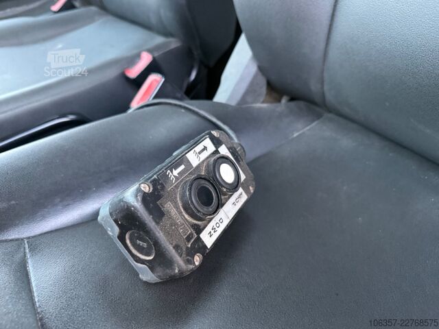 Autoutilitară basculantă IVECO Daily 35C12 Kipper  Zwillingsbereift RD3450