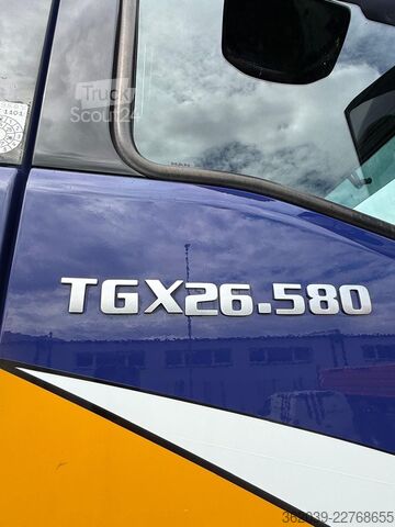 Kühlkoffer-LKW MAN TGX 26.580 6X2 KÜHLKOFFER + SCHMITZ ANHÄNGER