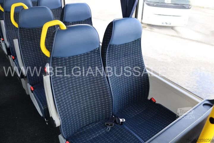 Minibus Otokar Navigo U / 7.8m / Airco / Lift / Manual