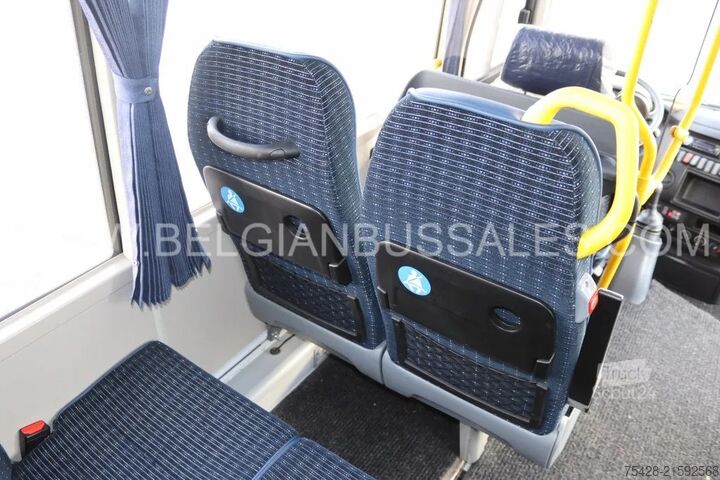 Minibus Otokar Navigo U / 7.8m / Airco / Lift / Manual