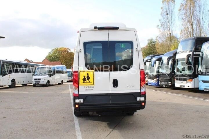 Minibus Iveco Daily / 7.5m /  CNG / AIRCO / AUT