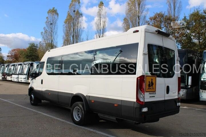 Minibus Iveco Daily / 7.5m /  CNG / AIRCO / AUT
