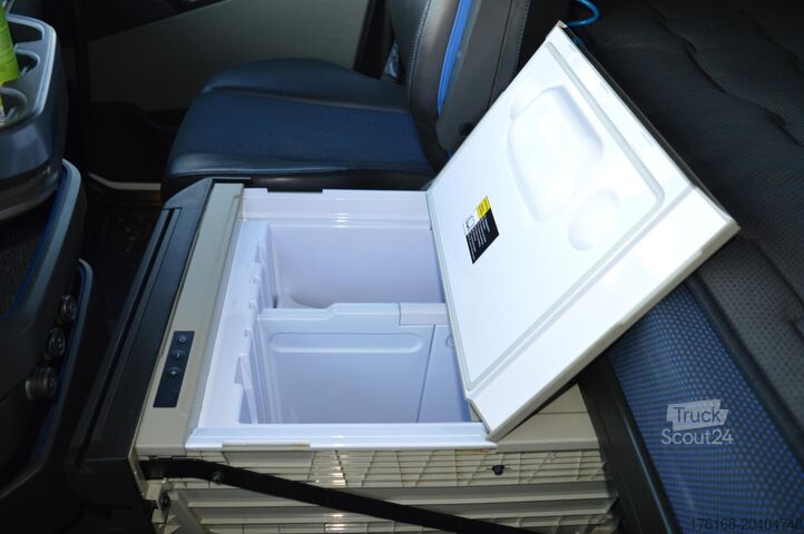 Standard dragbilsenhet VOLVO FH 460 Globetrotter XL i-Save SideSkirts