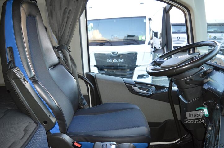 Standard dragbilsenhet VOLVO FH 460 Globetrotter XL i-Save SideSkirts