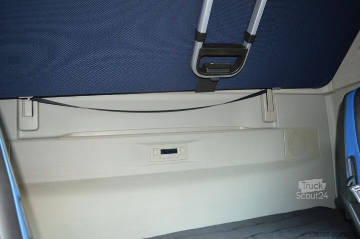 Standard dragbilsenhet VOLVO FH 460 Globetrotter XL i-Save SideSkirts