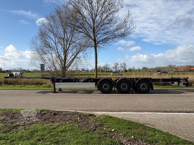 Транспорт на контейнери Renders 3AFCST08 Multichassis / Extendable / SAF Axles ...