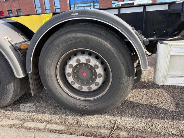 Транспорт на контейнери Renders 3AFCST08 Multichassis / Extendable / SAF Axles ...