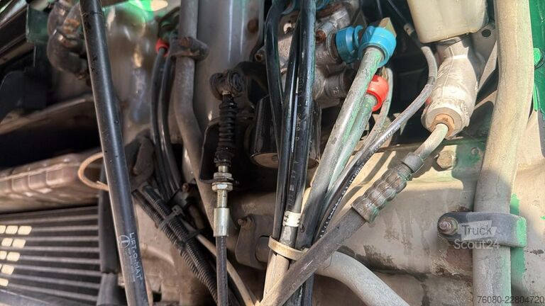 Šasija ar kabīni MAN 26.272 (MANUAL PUMP / POMPE MANUELLE / LAMES / ...