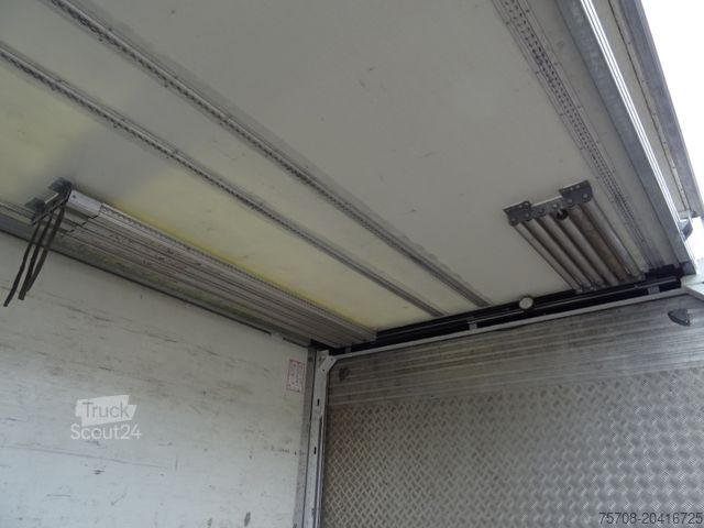 Όχημα μεταφοράς ποτών FUSO 9 C 18*4,2 m Schenkwand*1,5 to LBW*2x AHK