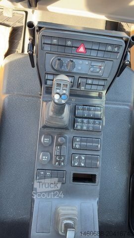 Вантажівка спеціального призначення UNIMOG Unimog U427