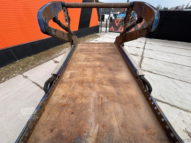 Portal arm system DAF CF 440 6x2*4 LAXO LD146VA-Z / PLATFORM L=5550-7...