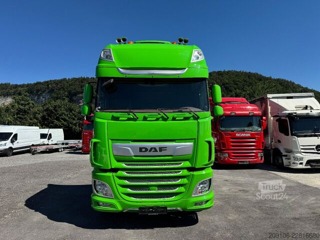 Štandardný ťahač DAF XF 530 Standklima Retarder Top Austattung