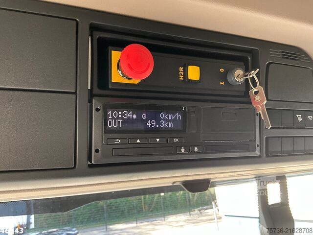 Vuilniswagen DAF FAG XD 300 Euro 6 Geesink 20m³
