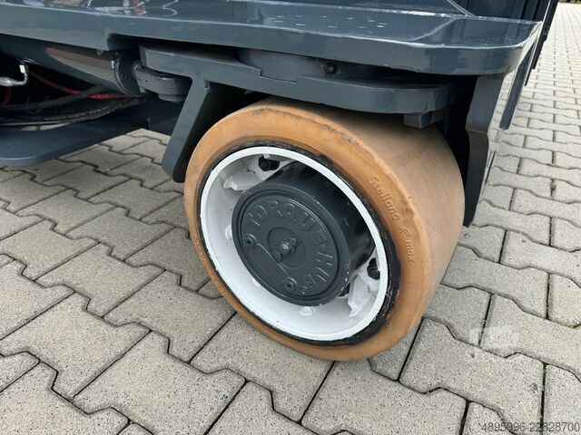 Fyrvägstruck Combilift C4500 /Triplex/Battery 2023 year
