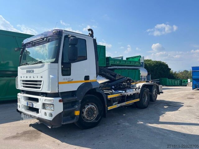 Vozidlo s hákom na kontajnery IVECO IVECO STRALIS 260S-E4 SCARRABILE