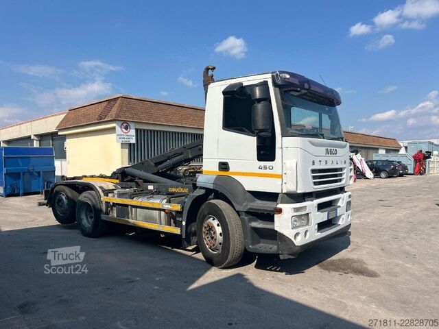Vozidlo s hákom na kontajnery IVECO IVECO STRALIS 260S-E4 SCARRABILE