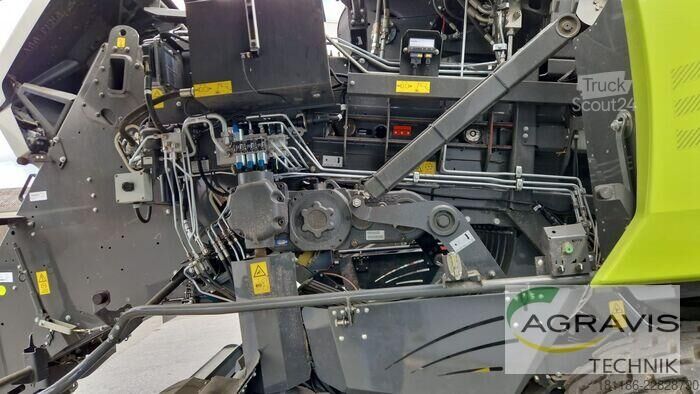 مكبس بالات (زراعة) Claas QUADRANT 5200 FC TA
