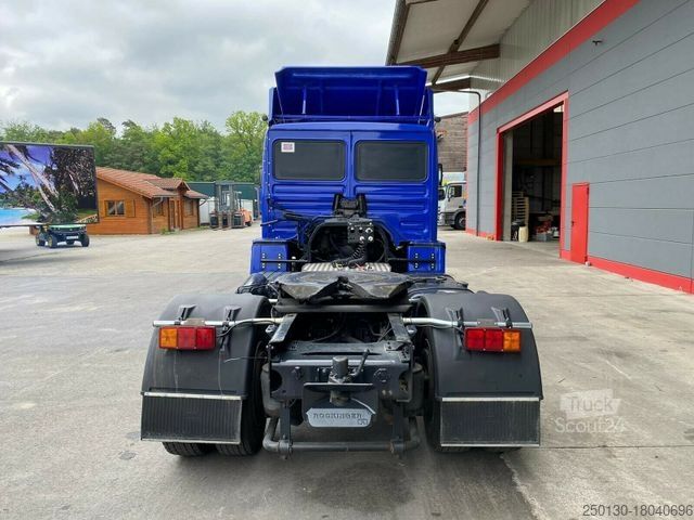 Standardowy ciągnik siodłowy MAN 19.281, 4x2, SZM Oldtimer