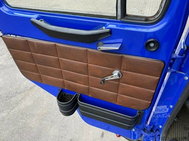 Standardowy ciągnik siodłowy MAN 19.281, 4x2, SZM Oldtimer