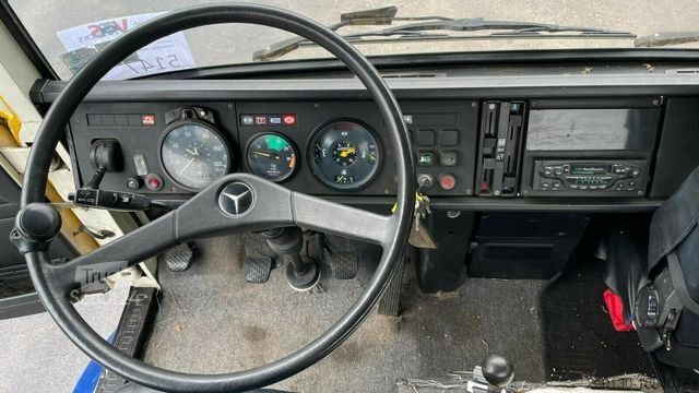 Standard nyergesvontató MERCEDES-BENZ 813 Oldtimer