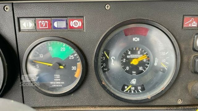 Standard nyergesvontató MERCEDES-BENZ 813 Oldtimer