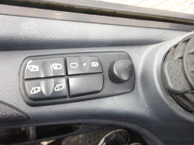 Three-way tipper van MERCEDES-BENZ Atego 3 Kipper OM934