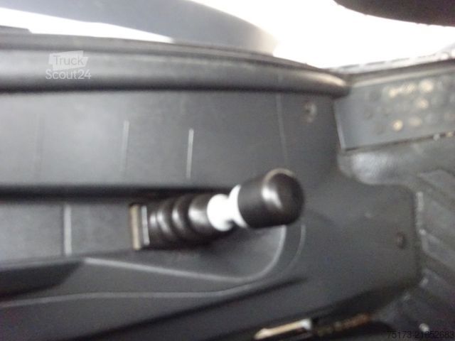 Three-way tipper van MERCEDES-BENZ Atego 3 Kipper OM934