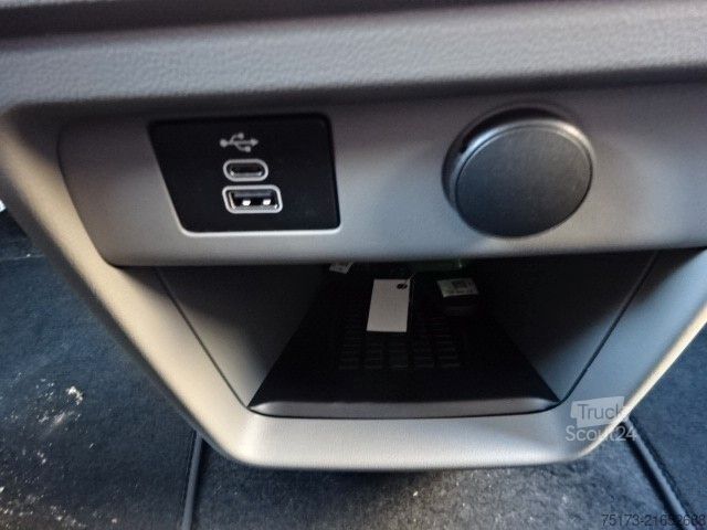 Minibussi FORD Tourneo Custom 320L1 Active 4x4 AHK Stndhzg iACC