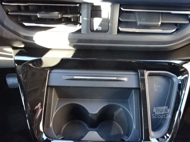 Minibussi FORD Tourneo Custom 320L1 Active 4x4 AHK Stndhzg iACC