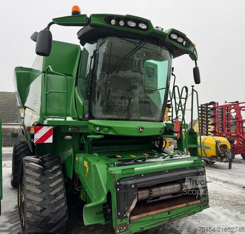 Зерноуборочный комбайн John Deere S690i