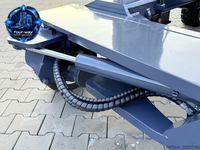 Carrello elevatore a 4 direzioni Combilift C4500 DIESEL TRIPLEX 6000 POSITIONER
