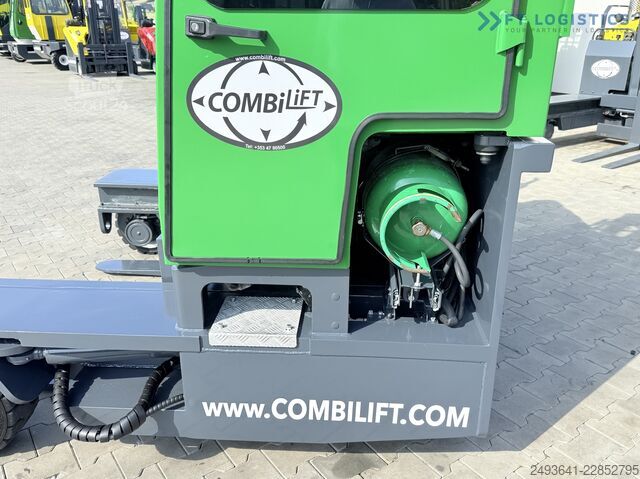 Carrello elevatore a 4 direzioni Combilift C2500 TRIPLEX 4900 Width: 1900 mm GAS