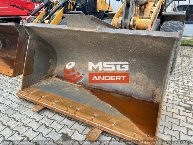 Lader Liebherr L 538