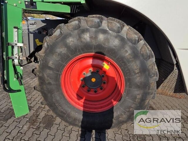 Mähdrescher Fendt 8400 P