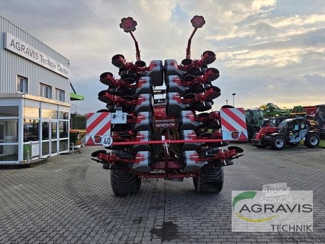 Precision seeder Horsch MAESTRO 12 CC