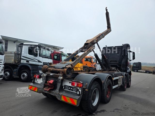 Kamion s kipom s pomičnim kontejnerom MERCEDES-BENZ Arocs 3263 / 8X4 / Blatt/ Hiab XR26