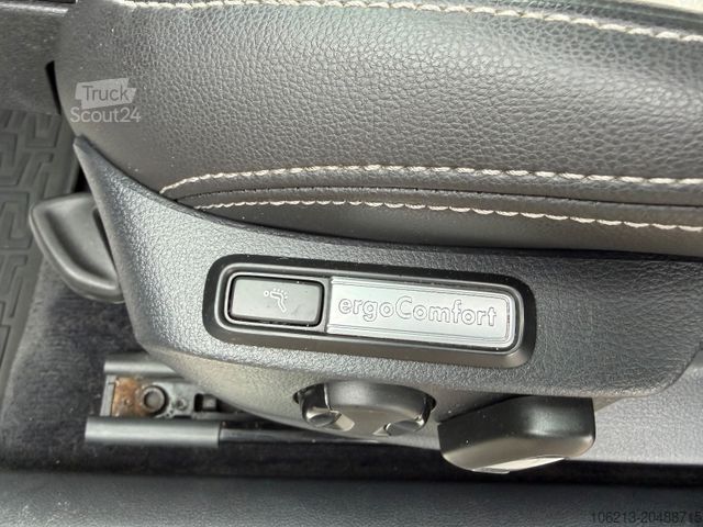 Minibus VOLKSWAGEN Passat Variant Highline BMT/Start-Stopp