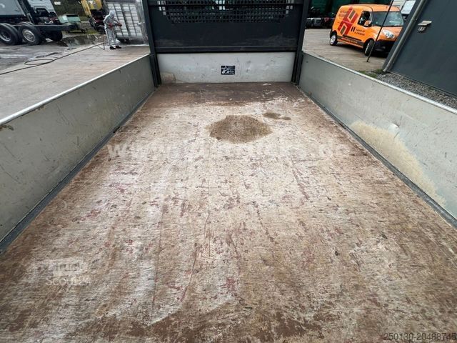 Pick-up van PEUGEOT Boxer DoKa Pritsche HDi 130 4x2