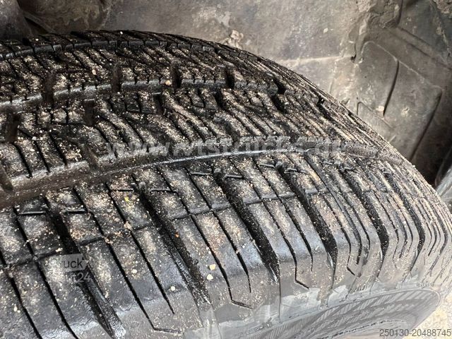 Pick-up van PEUGEOT Boxer DoKa Pritsche HDi 130 4x2