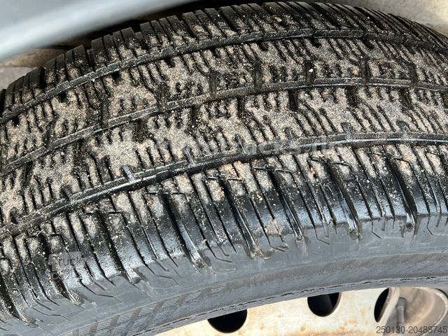 Pick-up van PEUGEOT Boxer DoKa Pritsche HDi 130 4x2