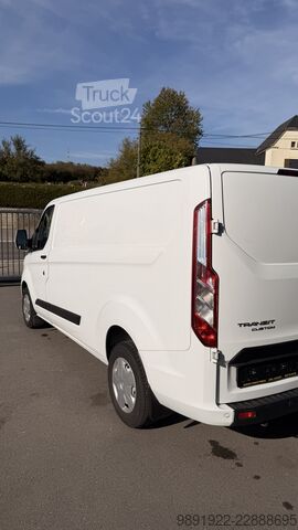 Furgon blaszak Ford Transit Custom