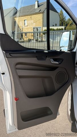 Furgon blaszak Ford Transit Custom